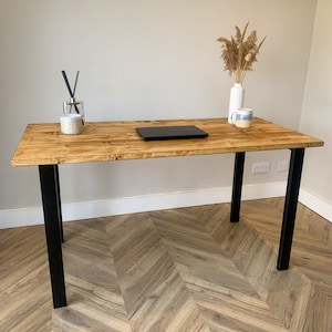 Long thin outlet desk with drawers