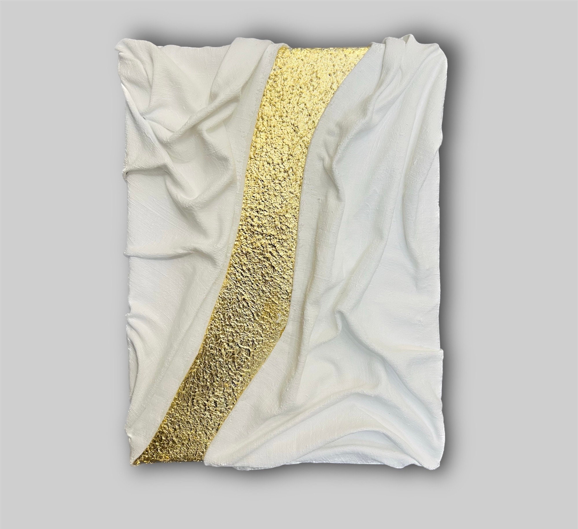 GOLDEN MEMORIES 3D Fabric Textured Art on Canvas, White and Gold