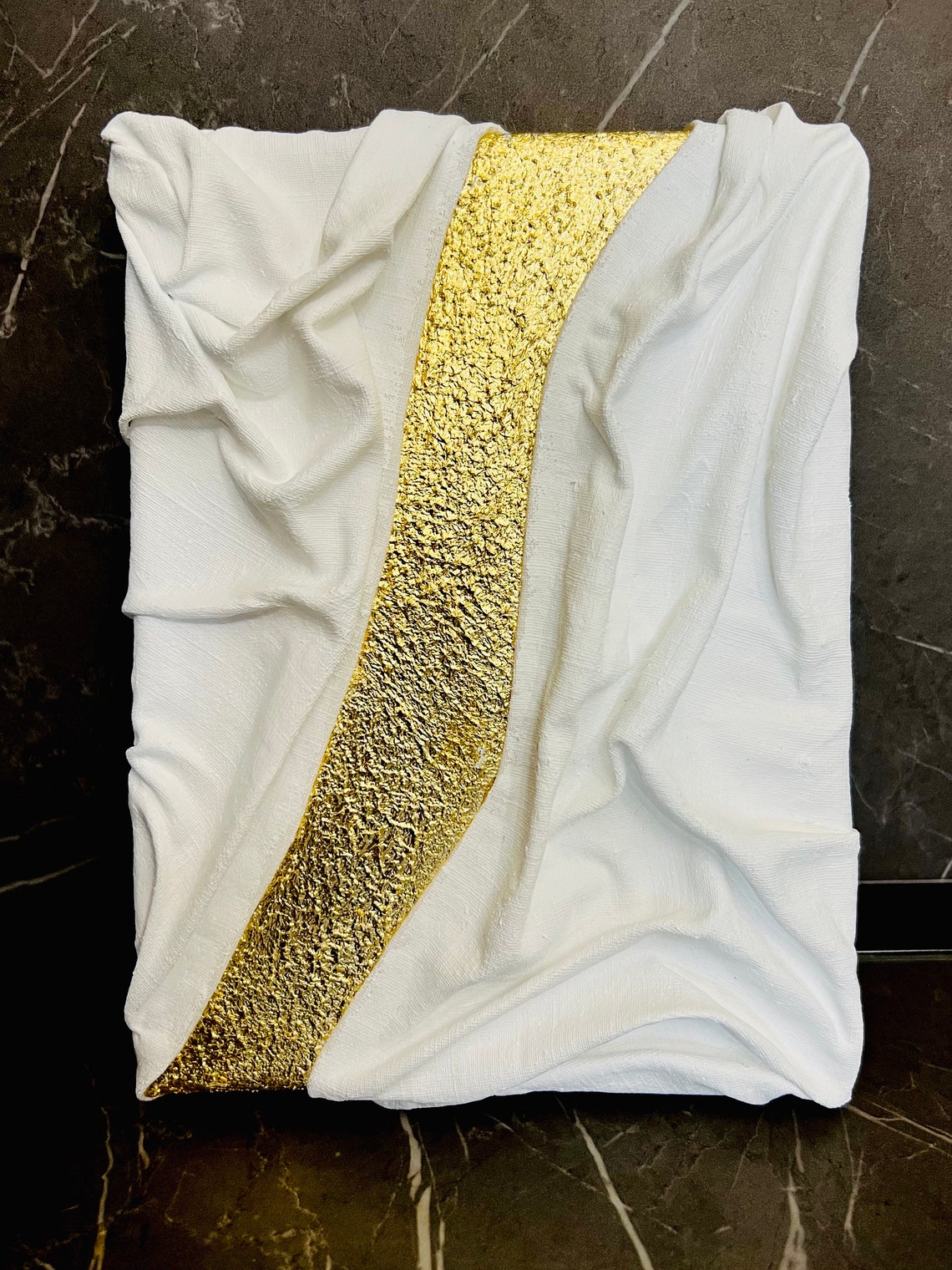 GOLDEN MEMORIES 3D Fabric Textured Art on Canvas, White and Gold