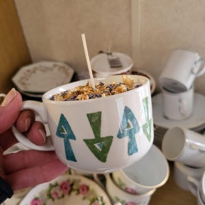 Handmade Teacup Candles | Natural Soy Wax | Various Scents | Upcycled Vintage Teacups | Eco-Friendly Gift image 7