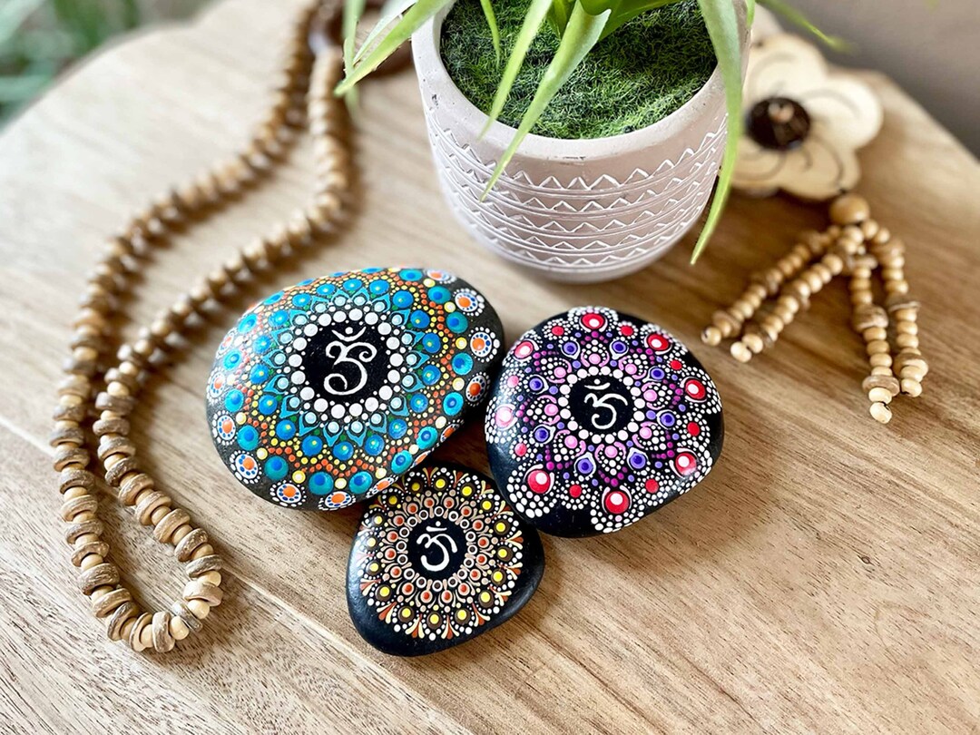 Rangoli Rocks Om Symbol Mandala Rocks Artful Mandala Meditative Stones Decorative ...