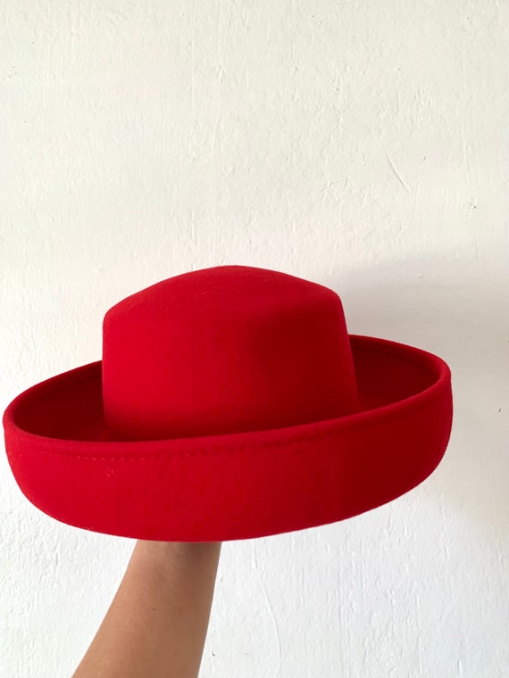 Vintage Scala Red Hat Society - Handmade 100% wool