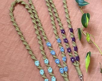 Macrame Daisy Lanyard, Floral Daisy Key Holder, Boho Car Accessories
