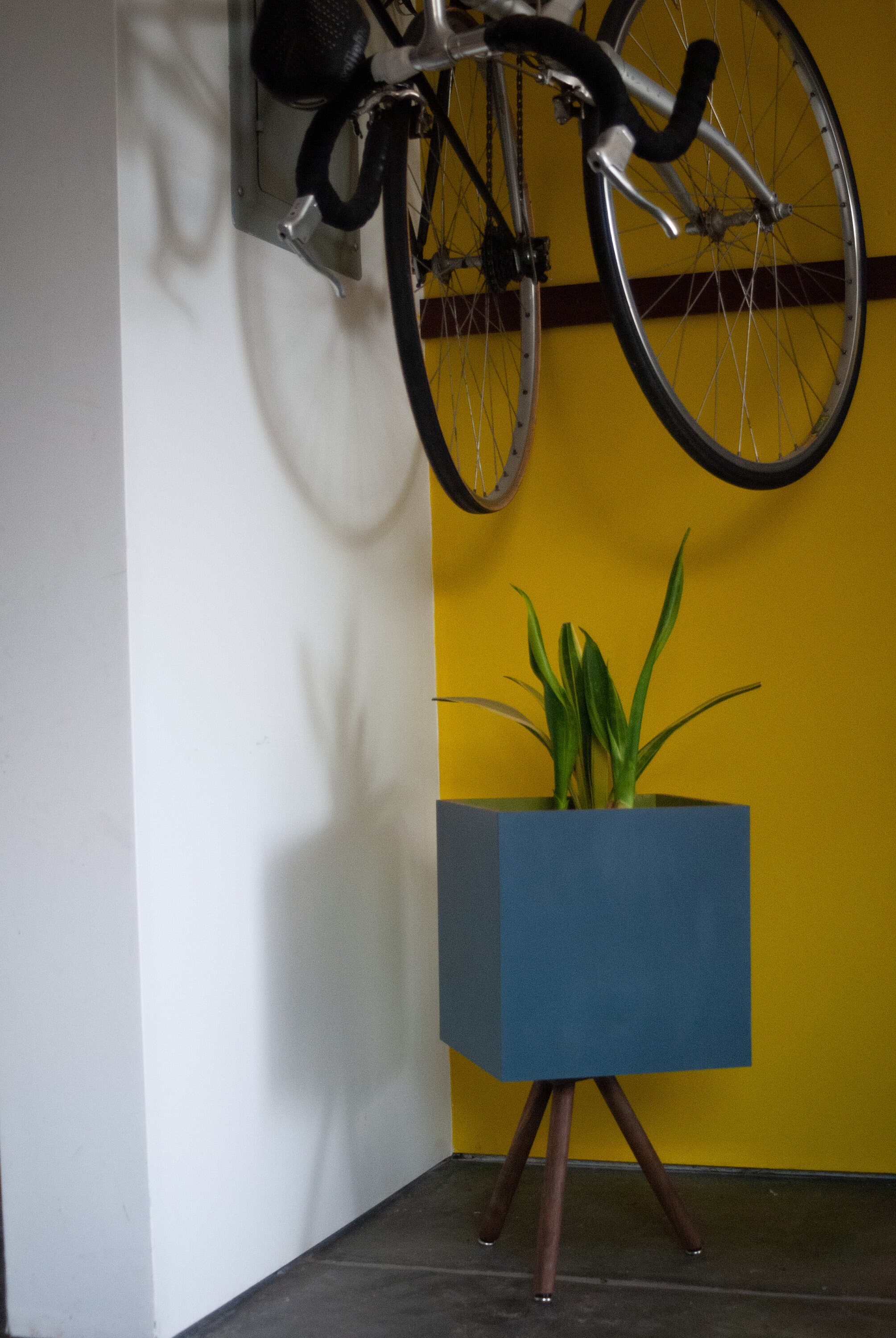 2 12 Caja de jardinera interior moderna de mediados de | Etsy