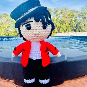 Muñeco de ganchillo Michael Jackson a Crochet, Muñeco Coleccionables, Amigurumi, GIFT idea, Rey del Pop, King of Pop a Crochet