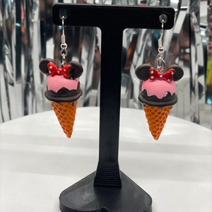 Orecchini gelato di Topolino e Minnie – Gioielli kawaii ispirati a Disney, graziosi accessori per parchi a tema, orecchini estivi vistosi