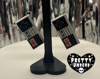 Retro Game Controller Earrings – Gamer Jewelry, 80s 90s Video Game Dangle Earrings, Geeky Statement Accessories, Nerdy Gift for Gamers