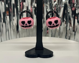 Heart Eyes Pumpkin Earrings – Cute Halloween Jewelry, Kawaii Spooky Earrings, Statement Earrings, Fall Accessories, 3d printed earrings