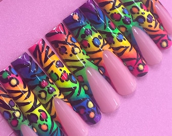 Regenboog dierenprint pers op nagels | Luxe nagelset van 10 stuks