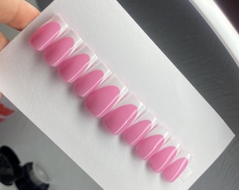 Chic Pink French Tip Press On Nails - Easy Glam Nail Art| 10pc Luxury Press On Nail Set