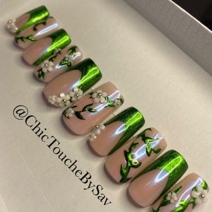 Vineyard| Green Press On Nail Set| 10pc Nail Set| Vine Press On Nails