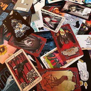 Special Dark/Creepy Halloween Theme Random Tarot Card Draws, Large Pulls