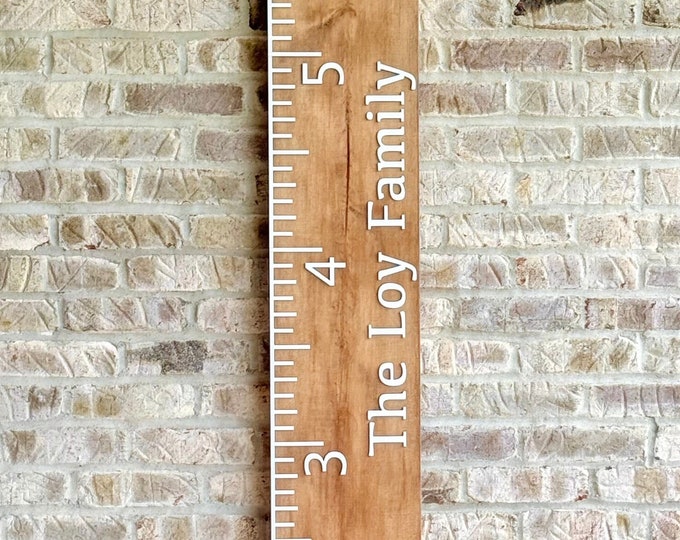 Family Growth Chart Sign - Personalizable