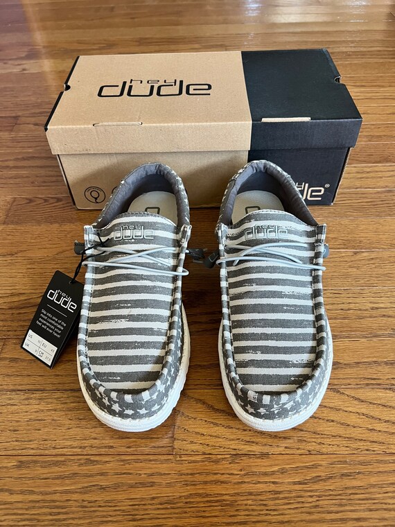 Hey Dude Wally Greyed Patriotic Limited 