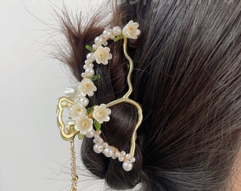 Original Design Lily of the Valley Hair Claw With Tassel,Handmade Elegant White Pearl Lily of Valley Clips,Wedding Accessory,Bridesmaid Gift