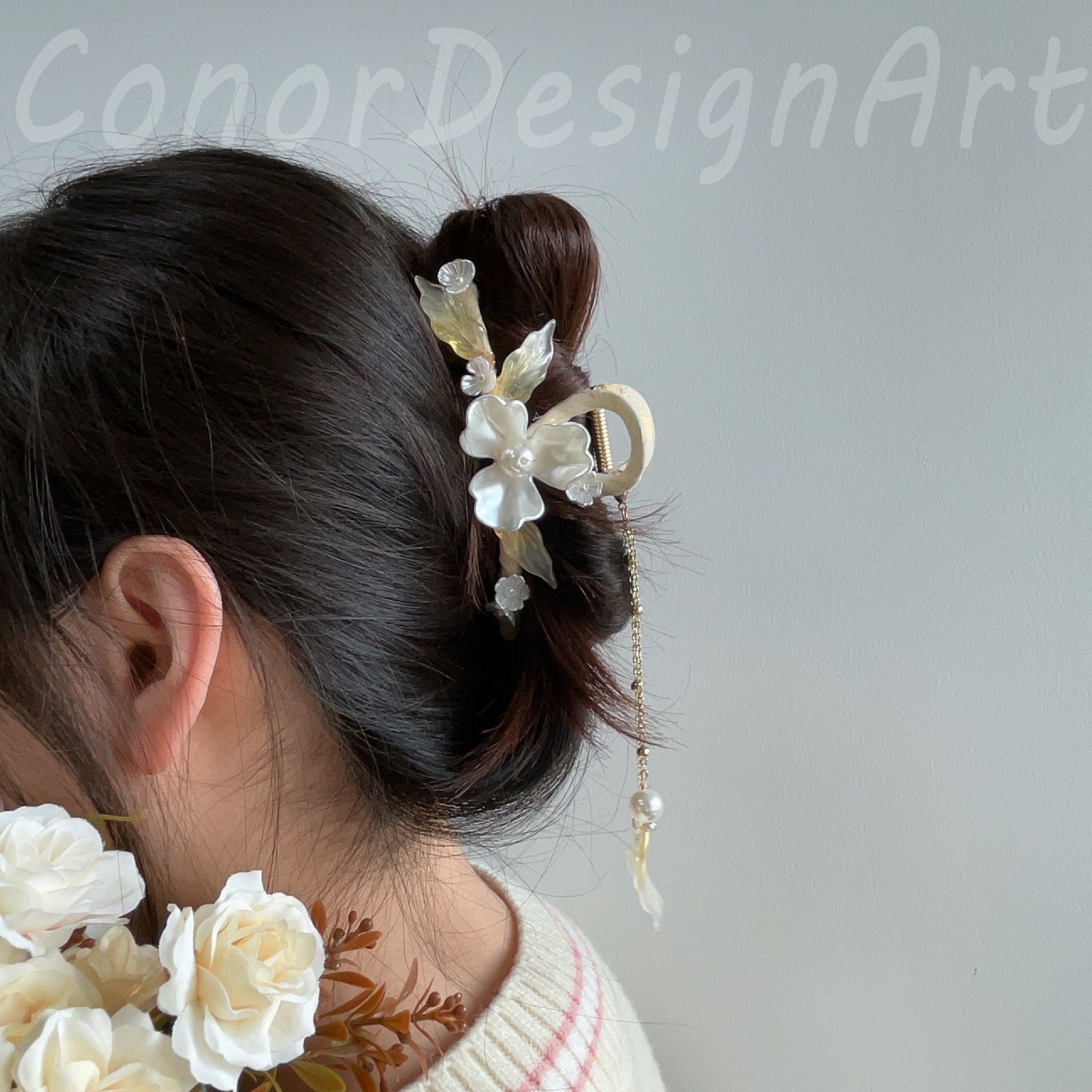 Vintage Elegant Flowers Hair Claw Clips,large Golden White  display picture 1