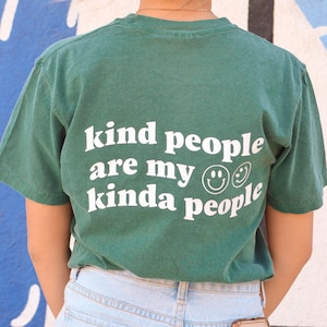 Be kind t shirt, happy face tee, oversize smiley face graphic tee, inspirational tee , Positive Quote Womens Unisex Shirt Graphic Tee
