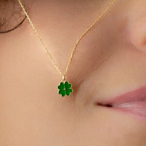 14K Gold Green Leaf Clover Pendant - Gift for Women and Girls Yellow Gold Necklace - 18 Inch Chain and Pendant Jewelry - Gift for Her