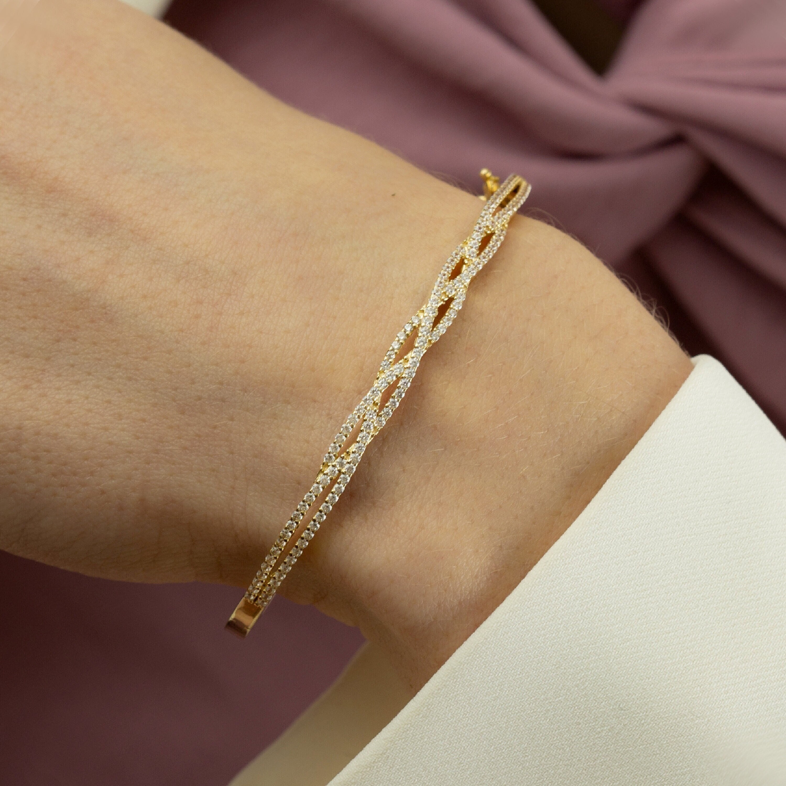 【新品箱付き】Llife 14KGP ONDULATION BANGLE Amazon.com: Diamond2Deal 14K Two-tone Gold Polished and