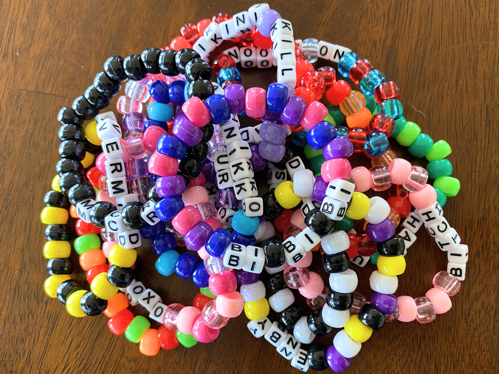 Ashnikko Kandi Bracelet Variety Stretchy Bracelets, Demidevil, Multicolor,  Bracelets Bundle, Teenager Gifts, for Her, Assorted 