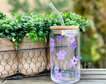 Purple Flowers Glass Tumbler, Aesthetic Purple Floral Glass Can tumbler, Purple Daisy Iced Coffee glass tumbler, Gift for Mom, Birthday Gift