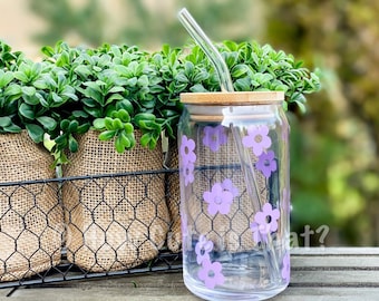 Purple Floral Glass Tumbler: Daisy Iced Coffee Cup with Lid & Straw