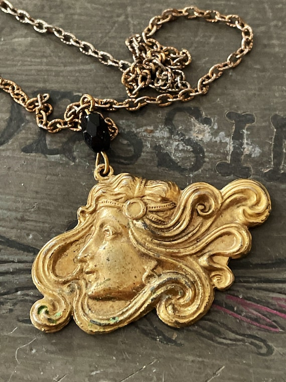 Vintage French Art Nouveau Pendant Necklace