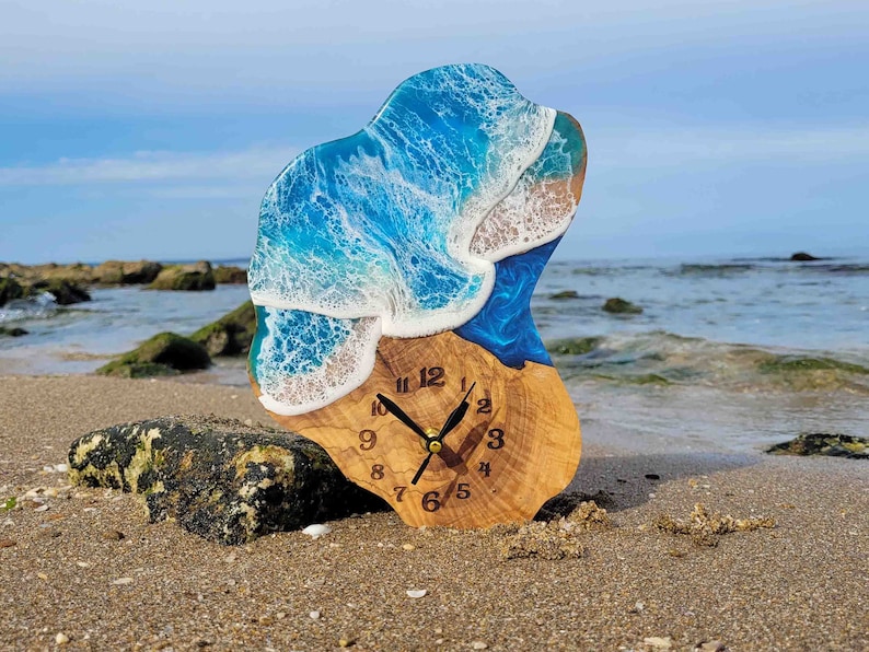 Custom Resin and Olive Wood Wall Clock, Epoxy Resin Ocean Art, Beach Decor, Personalized Gift for Him, Personalized Gift for Her, Rustic Wall Decor, Nautical Wall Clock, Coastal Home Decor