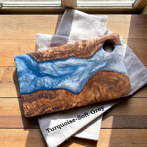Custom Made Resin&Olive Wood Charcuterie Board,Personalized Epoxy Cutting Board, Personalized Cheese-Serving Platter,Housewarming Gift