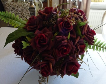 Bouquet of dark red roses, ferns, artificial roses, artificial flowers, artificial flowers, decoration