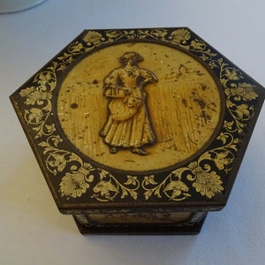 Antique Tin Can, Biscuit Box, Bisquits by Hundley & Palmers, Reading / London, Jewellery Box, England