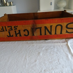Old wooden soapbox, Sunlight soap, Vintage, Decoration, Rare