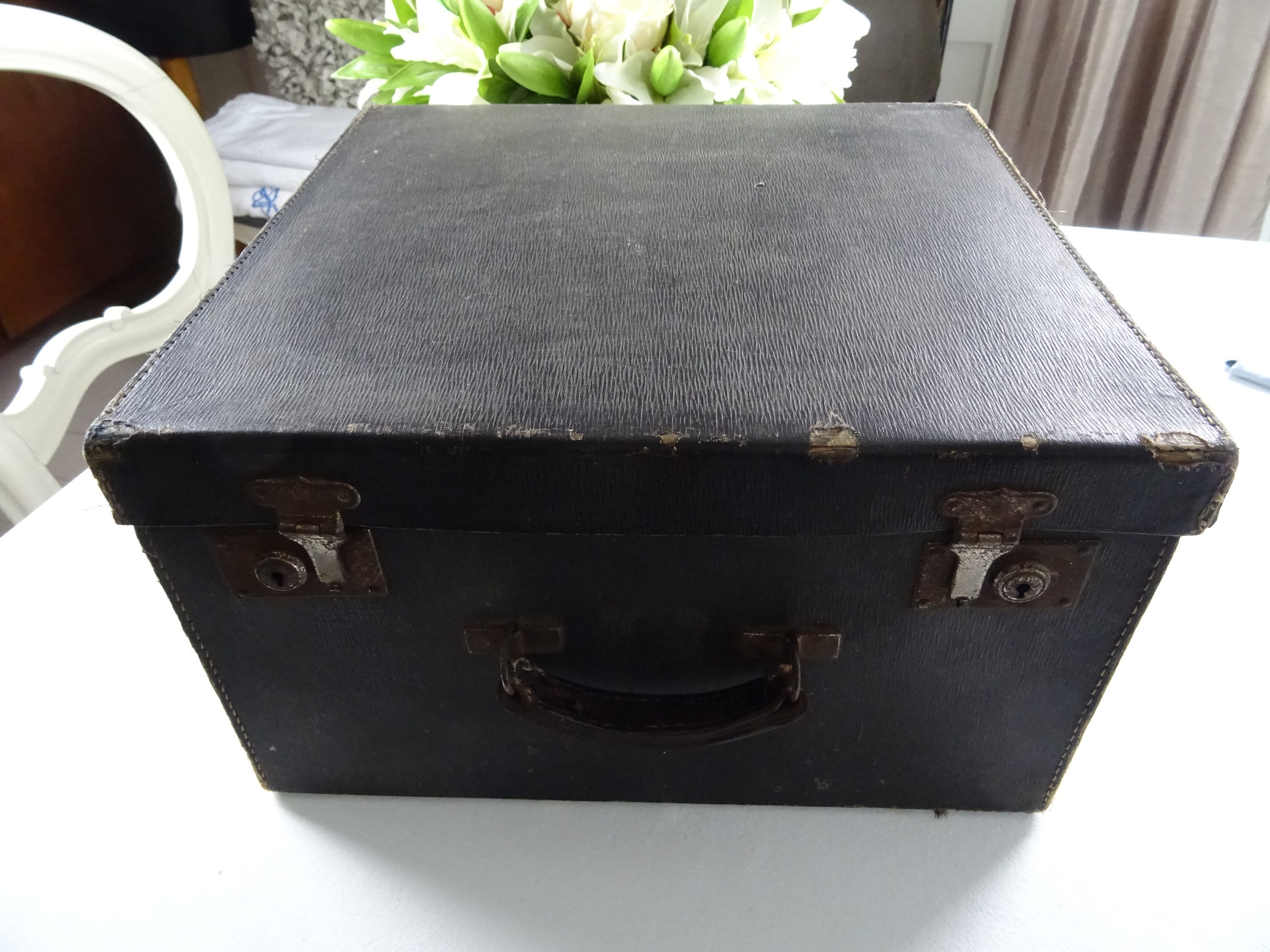 Hat case square leather handle linen antique vintage France