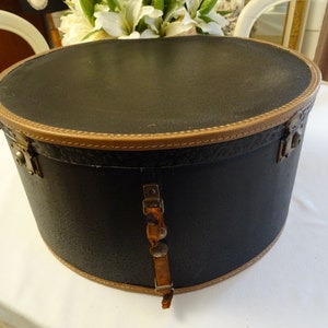 Hat case hat box antique vintage