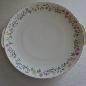 Large serving plate / cake plate, cake plate, porcelain, floral pattern, gold outfit, antique, vintage