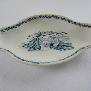 Serving bowl soap dish jewelry bowl stoneware blue decor ship seabirds patina