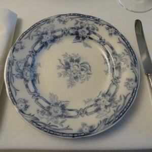 1 of 11 remaining, Flat Dinner Plates by Sarreguemines &quot;CERES&quot; from France, Quality 2, 1880, Ironstone, Assiette Plat - several available