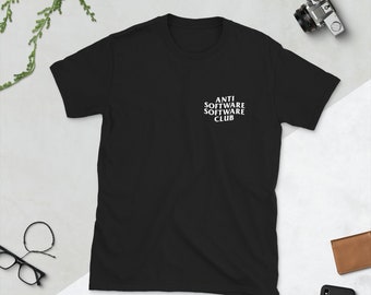 anti software software club - T-Shirt