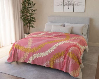 Tropical Floral Fleece Blanket, Hawaiian Lei Pattern (60x80 Inches)