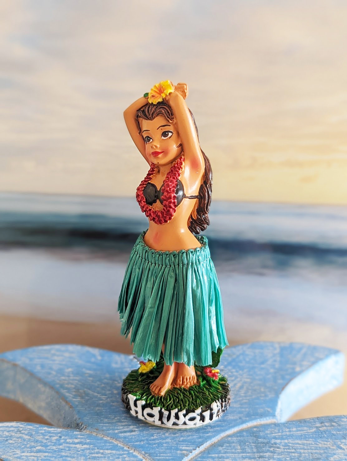Figurine Hawaïenne Voiture Ornement Voiture Figurine Solaire Dansante  Ornement Bureau Bobbleheads Décoration Tableau de Bord Voiture Danseuse  Hawaienne Voiture Solaire Figurine Jouet