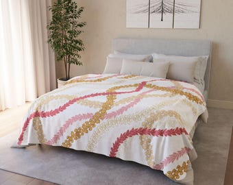 Plush Fleece Blanket: Tropical Hawaiian Flower Lei - Cozy, Two Sizes