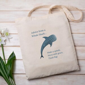 Sac fourre-tout requin baleine : toile de coton écologique - durable et élégante image 5