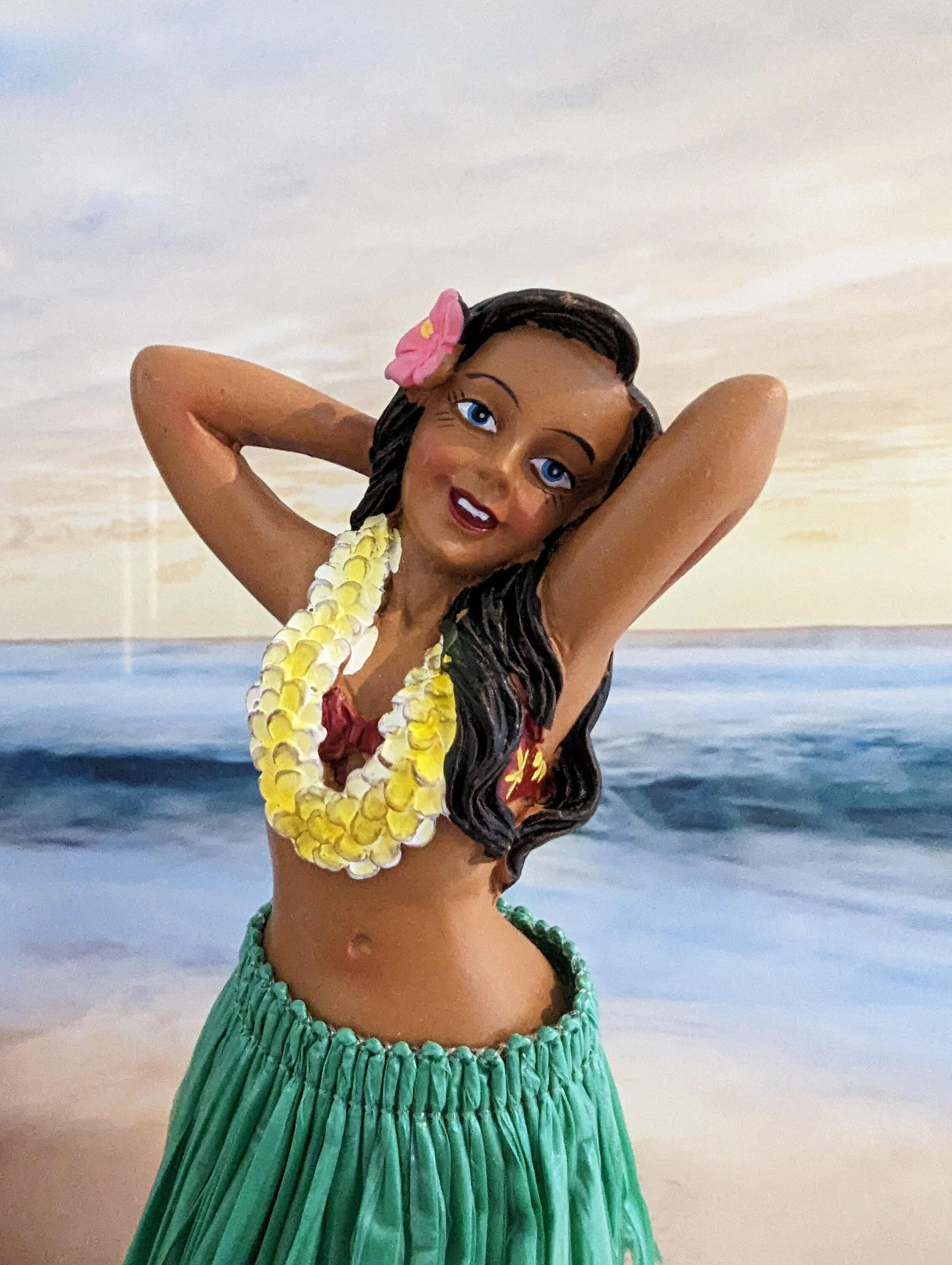 ハワイアンダッシュボードフラドール、手描き、ナチュラルスカート付き