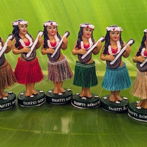 Dashboard Hula Doll, Hula Girl, New Car Gift, Tahiti Dashboard Hula Girl, Dashboard Decor, Hawaiian Cake Topper, Tahiti Wedding Honeymoon