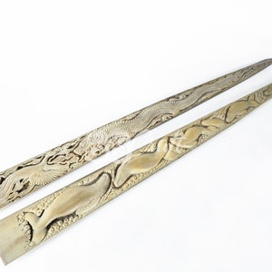 2pcs Swordfish Bill Real Marlin Bone Carved Bundle Animal Model Engraved Indonesian Art Balinese Bone Gift Sculpture Artwork