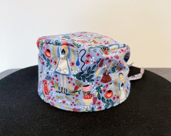 Cotton scrub cap - Alice in Wonderland