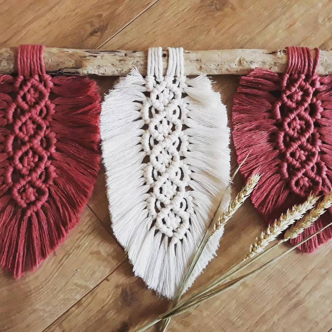 Maxi Suspension Murale Plumes en Macramé - Décoration à Accrocher