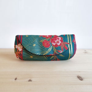Etui à lunettes tissu japonais à motif floral - fond vert émeraude - Fait main - Cadeau fête des mères