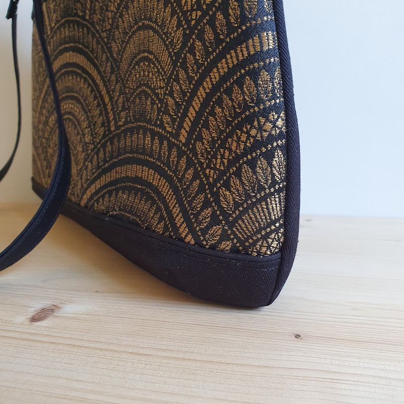 Sac bandoulière en coton et Jacquard doré et noir Fait main en France image 4