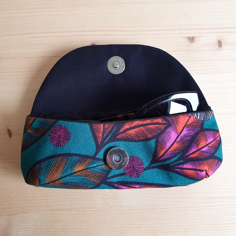 Handmade Glasses Case in High-End Cotton – Compact and Padded – Made in France image 11